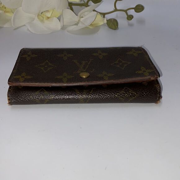 Authentic Louis Vuitton Monogram Porte Monnaie Tresor Wallet - Picture 9 of 11